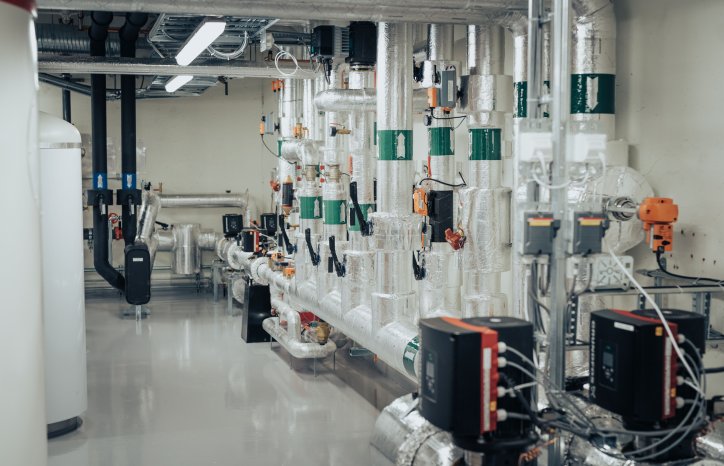 Teknisk rom på Fossila omsorgssenter. Foto: Erik Aune/GK 