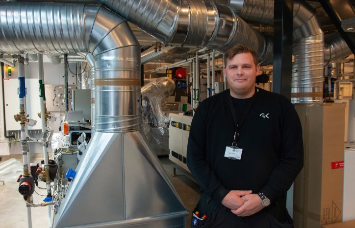 Stian Askerød, servicetekniker i GK. Foto: GK gruppen AS