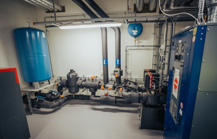 Teknisk rom på Fossila omsorgssenter. Foto: Erik Aune/GK 