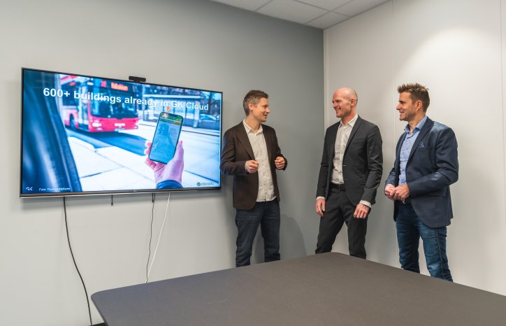 Kyrre Isaksen, adm. dir. i Piscada, Rune Hardersen, adm.dir i GK Norge og Per Arve Ekle, divisjonsdirektør byggteknologi og utvikling i GK Norge.